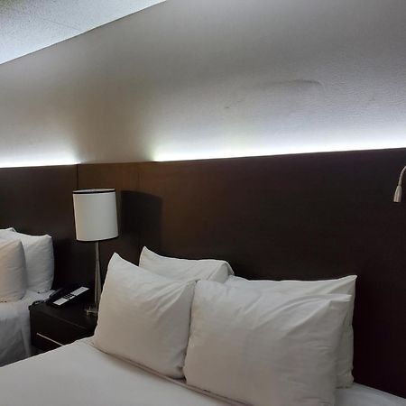 Best Western Hotel Brossard Exterior foto