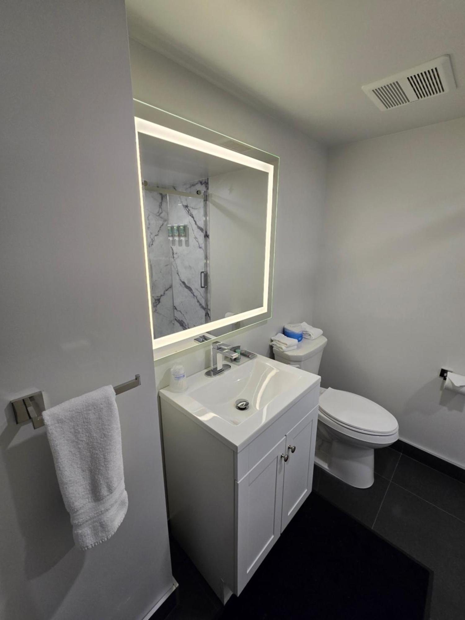 Best Western Hotel Brossard Exterior foto